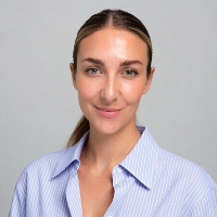Julia Sharp_200x200